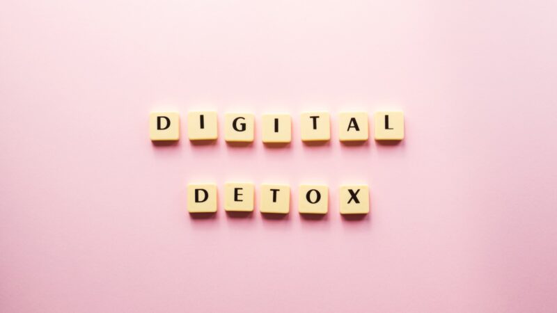 Detox Digital: 8 dicas de como se desconectar por um tempo