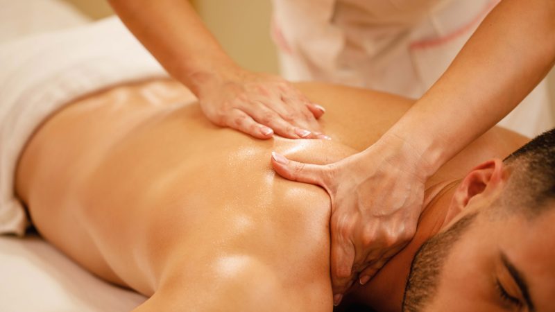 Conheça 5 tipos de Massagens Relaxantes