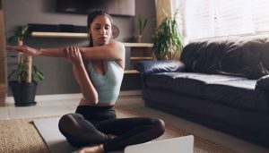 10 exercícios de alongamento para a flexibilidade corporal