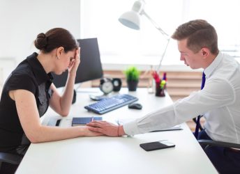 Como as terapias integrativas podem ajudar a Saúde do Trabalhador