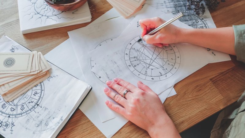 O que é Astrologia Sistêmica?