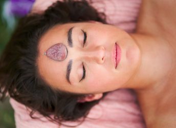Reiki com Cristais: como unir duas terapias energéticas para potencializar a cura