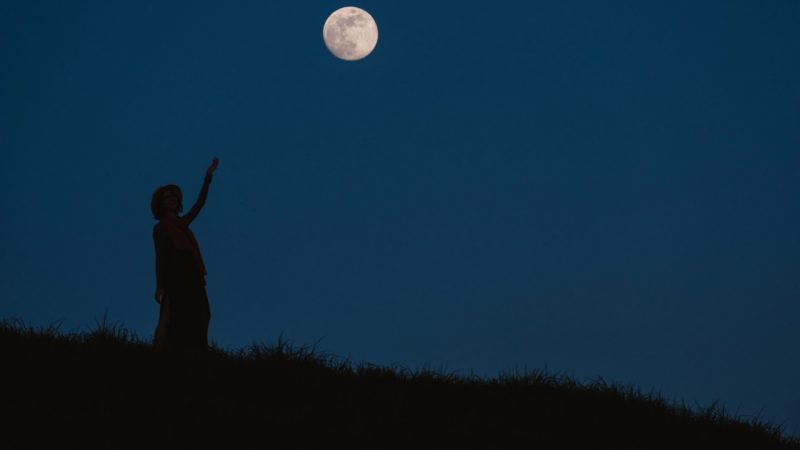 Oráculos lunares: tiragens e reflexões para cada fase da Lua